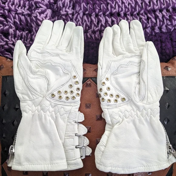Icon Women's White Leather Gloves - Picture 5 of 6